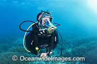 Diver wearing communications mask Photo - Gary Bell