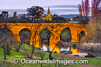 Historic Richmond Bridge Photo - Gary Bell