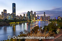 Brisbane city river Photo - Gary Bell