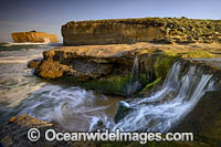 Bakers Oven Waterfall Photo - Gary Bell