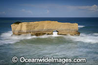 Bakers Oven Sea Stack Photo - Gary Bell