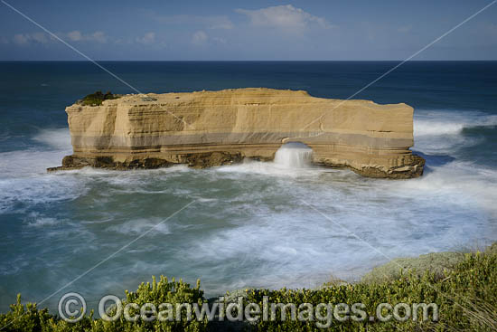 Bakers Oven Sea Stack photo