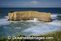 Bakers Oven Sea Stack Photo - Gary Bell