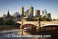 Princes Bridge Photo - Gary Bell